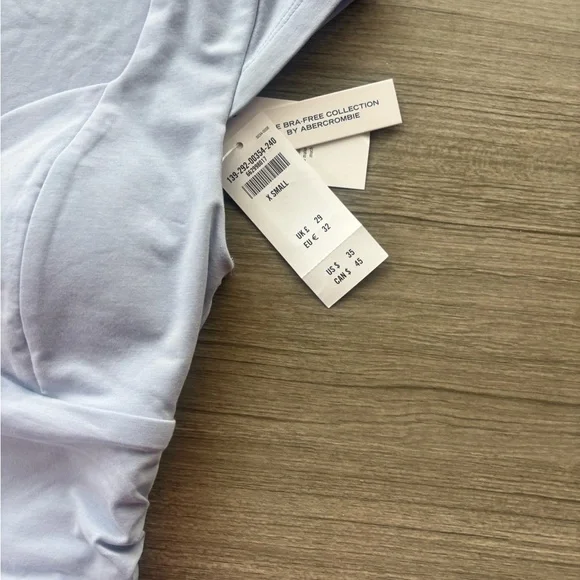 NWT Abercrombie & Fitch Zoe Bra-Free Top - Picture 3 of 4